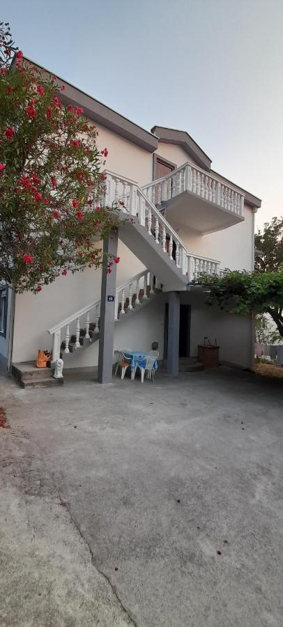 Apartment Ivana Ratac Sutomore